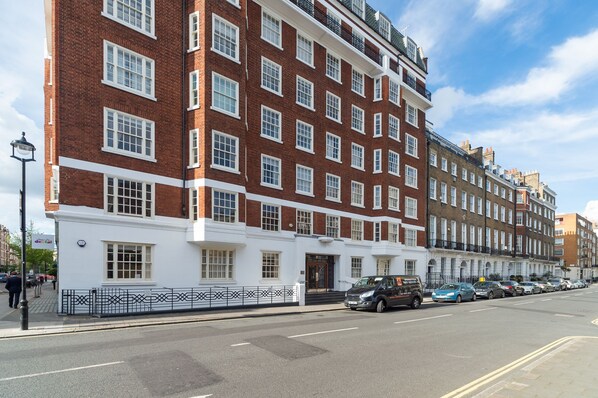 บริเวณภายนอก