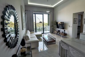 Apartment, 2 Bedrooms | Living area | Flat-screen TV - Penthouse con Alberca Privada Vista al Mar (Playa del Carmen)