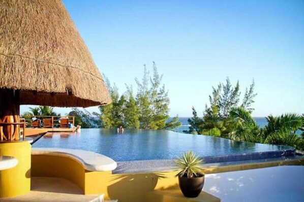 Alberca al aire libre 