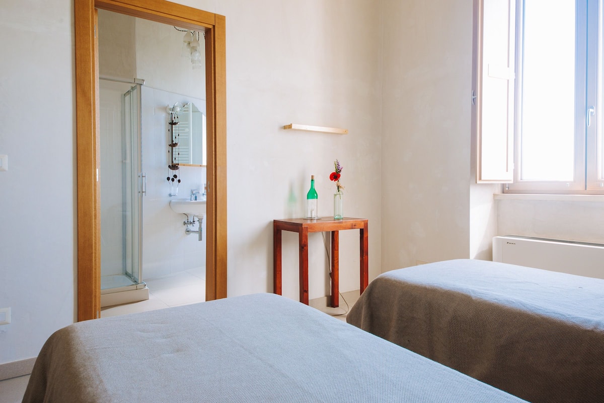 2 bedrooms, free WiFi, bed sheets, wheelchair access