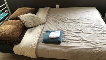 Shared Dormitory, 1 Futon (Beach House 5) | Individually decorated, individually furnished, desk, iron/ironing board