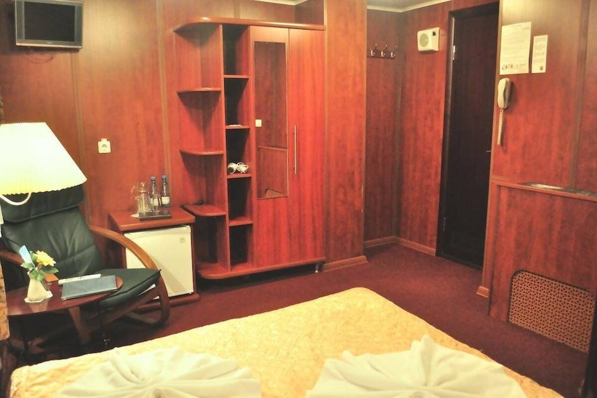 Chambre Double Supérieure, 1 lit double et 1 canapé-lit | Wi-Fi gratuit, draps fournis