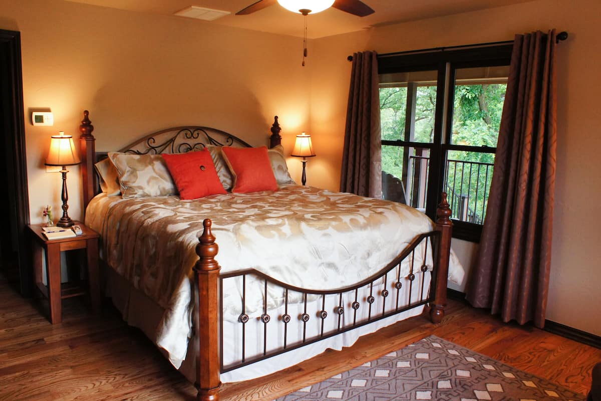 Habitación de lujo, 1 cama de matrimonio grande, baño privado, vistas al jardín | 1 dormitorio, sábanas de algodón egipcio, ropa de cama de alta calidad