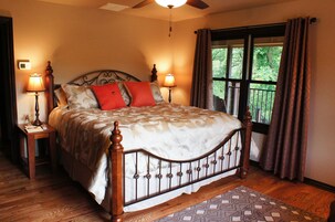 Indian Paintbrush | 1 bedroom, Egyptian cotton sheets, premium bedding, pillowtop beds