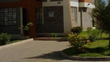 Aparcamiento sin asistencia gratuito