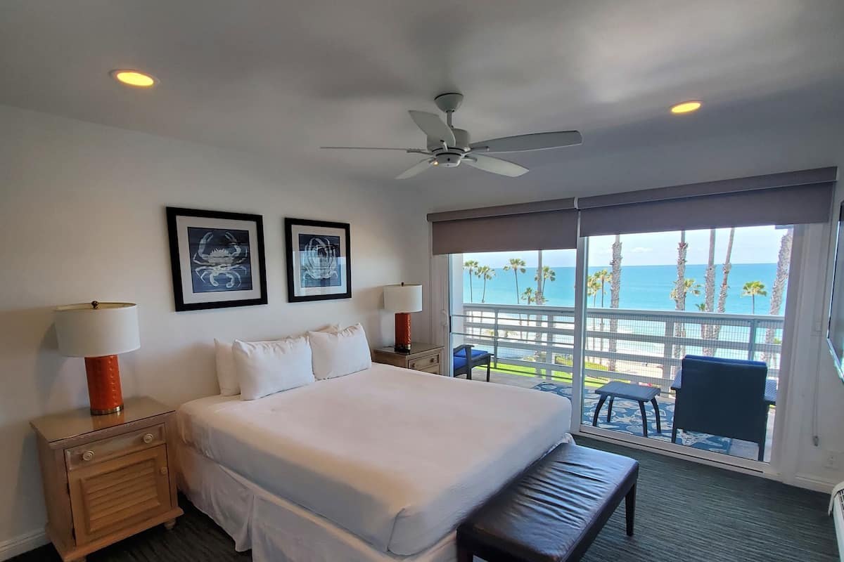 Executive Penthouse, 2 Bedrooms, Ocean View | Premium bedding, pillowtop beds, individually decorated