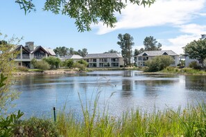 Familievilla, 3 soverom | Utsikt mot innsjø