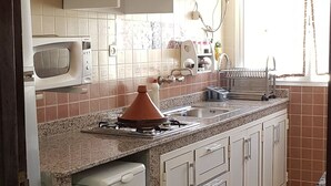 Unclassified image, 3 of 17, button - Beautiful Flat in Downtown RABAT (Rabat)