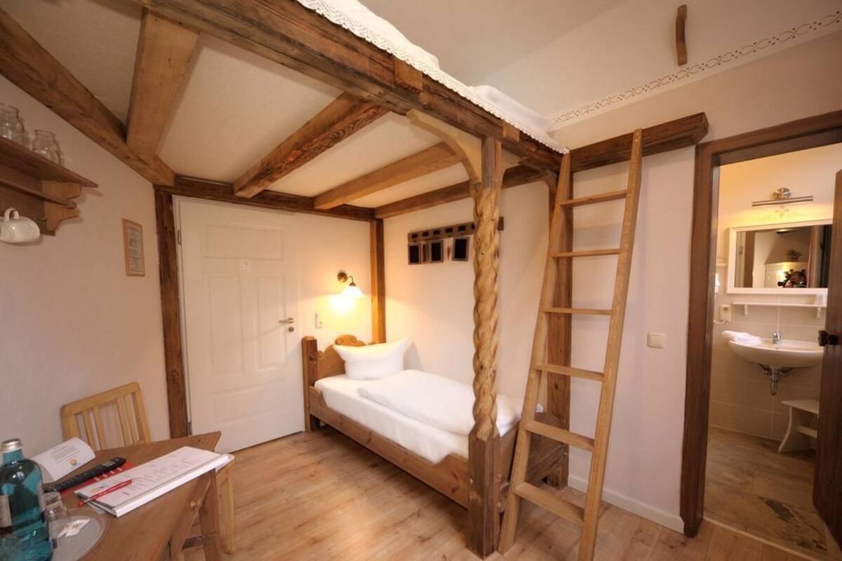 Single Room