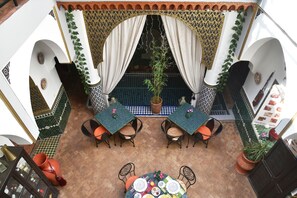 Quarto casal econômico, vista para a piscina (Touareg) | Vista do quarto