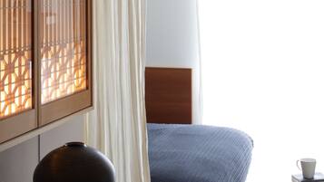 Decoración personalizada, muebles diferentes y escritorio