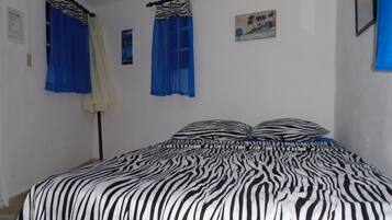 Camera Basic, 1 letto matrimoniale, non fumatori, vista oceano | Minibar, Wi-Fi gratuito, lenzuola