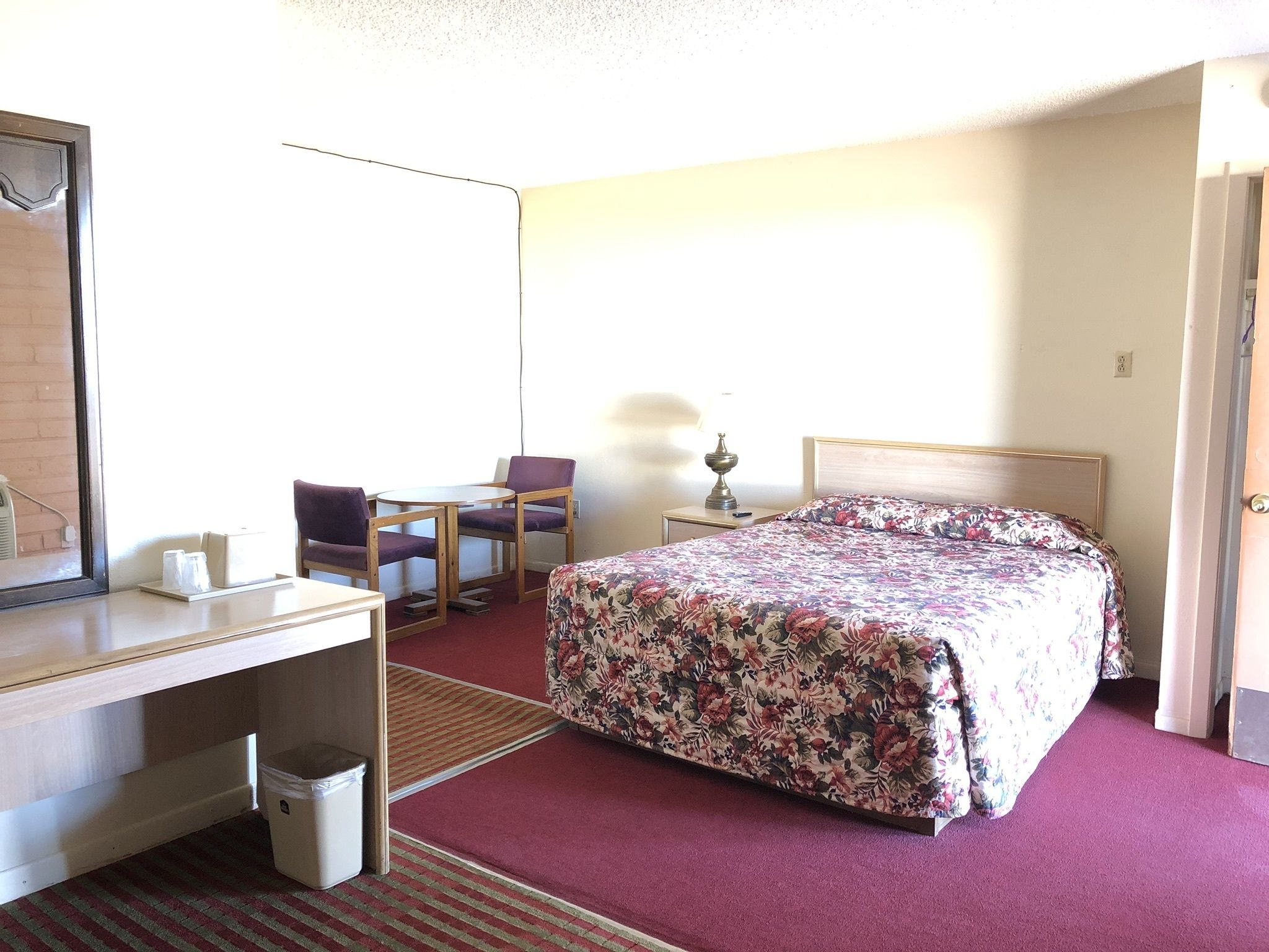 Enkeltrom, 1 queensize-seng | Wi-fi (inkludert)