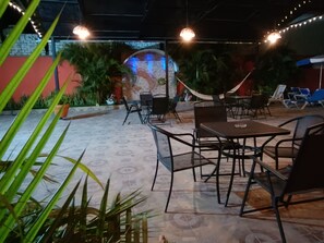 Terrace/patio - Hotel Lulu (Tondoroque)