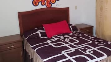 3 Schlafzimmer, Schreibtisch, kostenloses WLAN, Bettwäsche