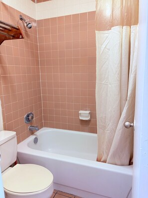 Bathroom - Best Classic Inn (Houston)