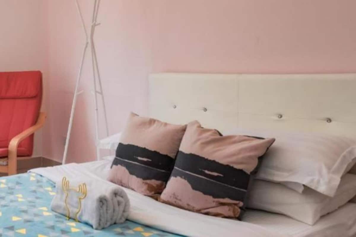 Decoración personalizada, muebles diferentes y escritorio