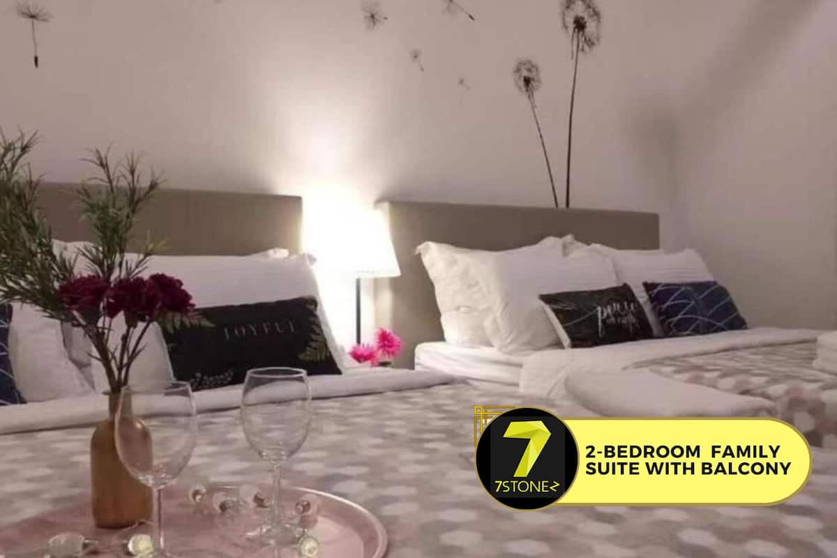 Decoración personalizada, muebles diferentes y escritorio