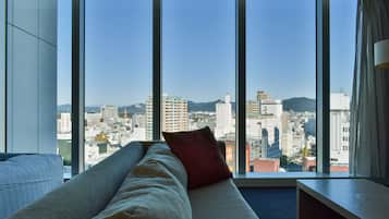 Luxury King, Non Smoking | City view