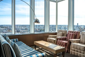 2 barer/lounger och lobbylounge