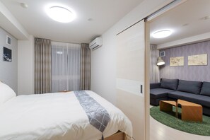 1 bedroom, individually decorated, individually furnished - W&M House (Kanazawa)