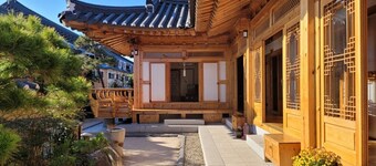 Wiyeonjae Hanok Stay