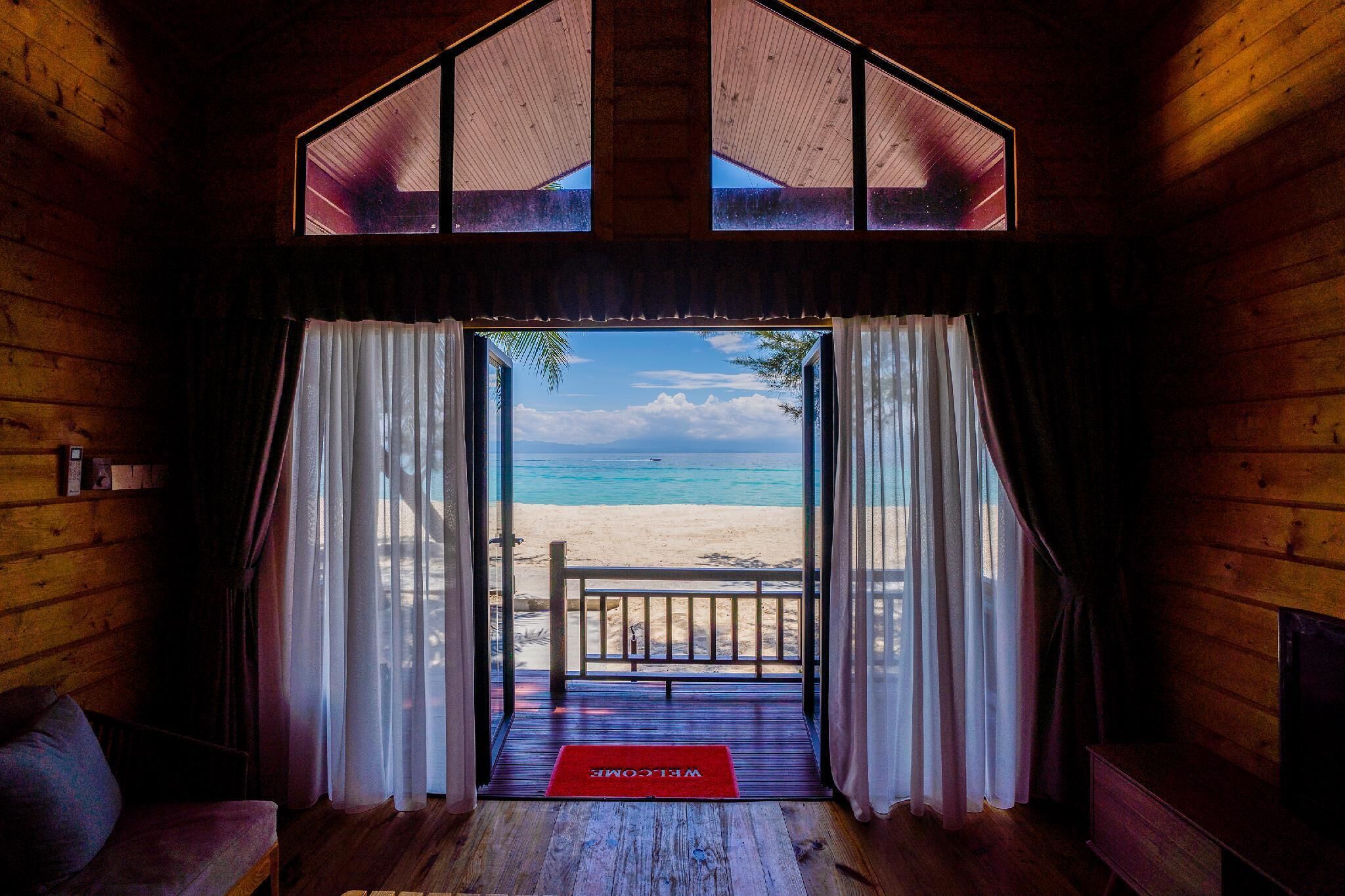 Beach/ocean view