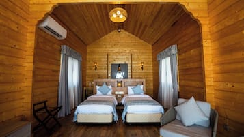 Premium Chalet Twin | 1 bedroom, in-room safe, desk, soundproofing