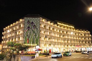Front of property - Nesta Valley Dalat Hotel - Golf Valley Hotel (Da Lat)