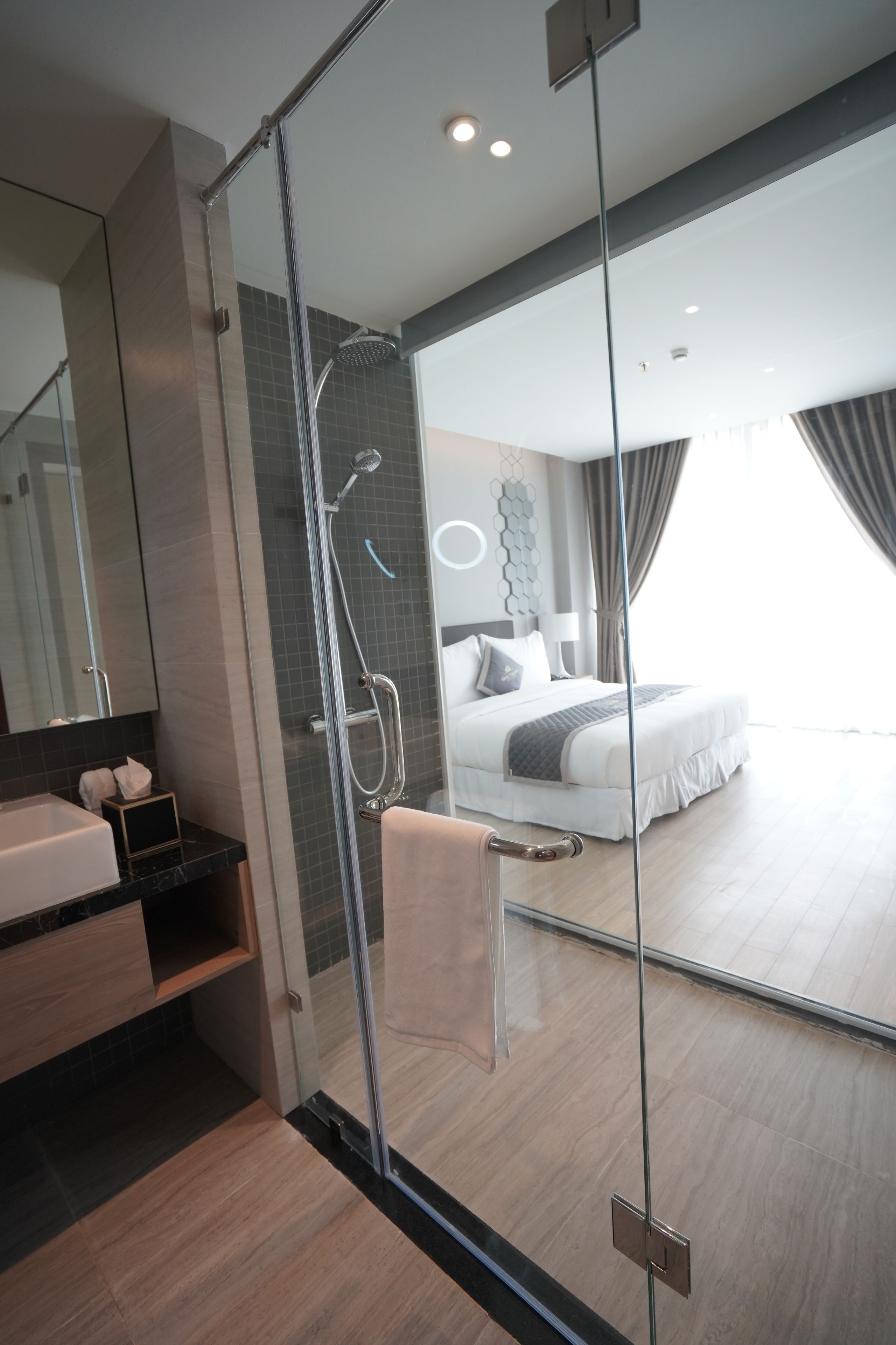 Premium Double Room with Free Herbal Foot Bath 15 mins | Minibar, in-room safe, desk, free WiFi