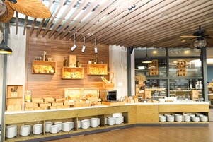 Breakfast, lunch and dinner served