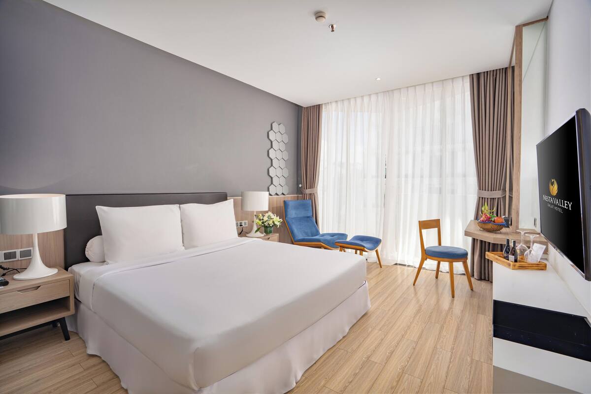 Superior Double Room with Free Herbal Foot Bath 15 mins | Minibar, caja de seguridad en la habitación, escritorio y wifi gratis 