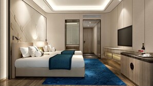 Desk, blackout curtains, iron/ironing board (on request), free WiFi - QILU LUXURY BLUE HORIZON HOTEL (Weihai)