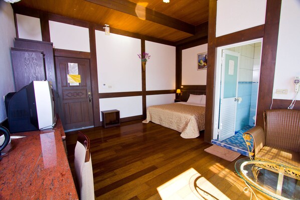 Desk, blackout curtains, rollaway beds, bed sheets