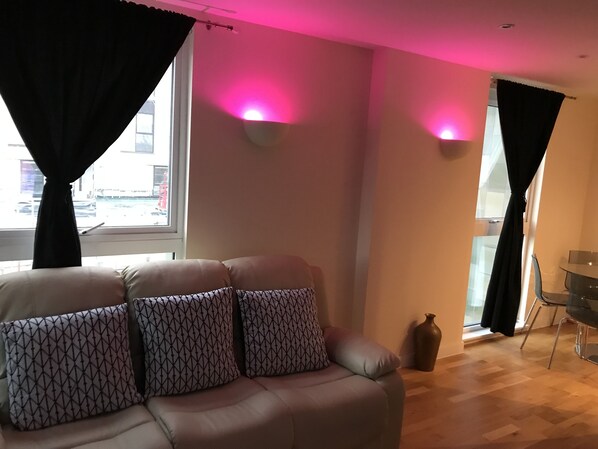 Departamento, 2 habitaciones | Sala de estar