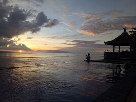 Beach/ocean view