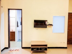 Deluxe Room, Ocean View | Free WiFi, bed sheets - Cave Beach Bungalow (Penida Island)