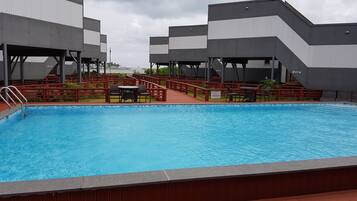 Außenpool (je nach Saison geöffnet)