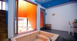 Romantic House (BBQ fee - Pay Onsite) | Deep-soaking bathtub