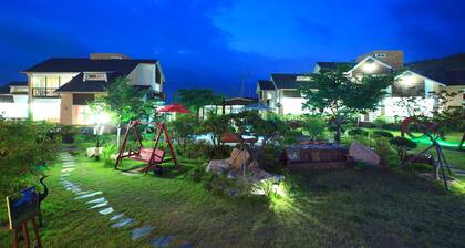 Gyeongju Orsay Pension