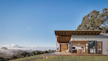 Trang trí khác biệt, trang bị nội thất với thiết kế riêng biệt