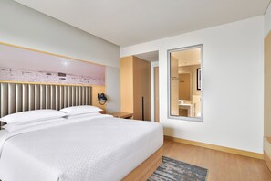 Premium bedding, minibar, in-room safe, desk