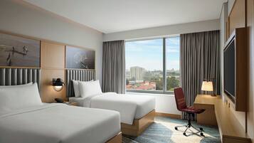 Premium bedding, minibar, in-room safe, desk