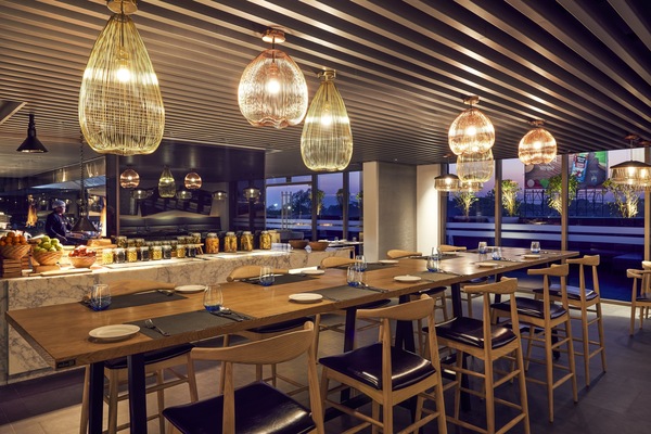 2 restaurants; breakfast, lunch, dinner, and brunch served