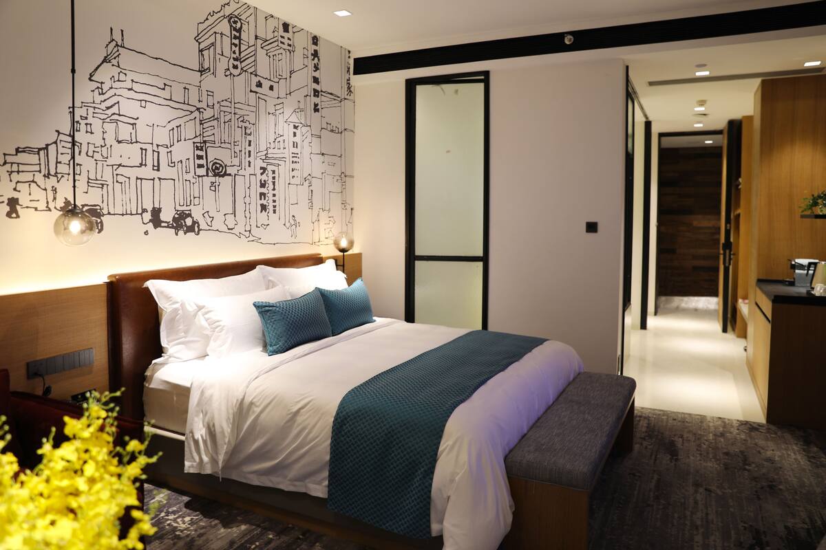 Deluxe Double Room | Premium bedding, minibar, in-room safe, desk