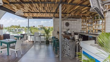 Breakfast, lunch, dinner served; local and international cuisine