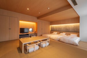 In-room safe, individually decorated, desk, laptop workspace