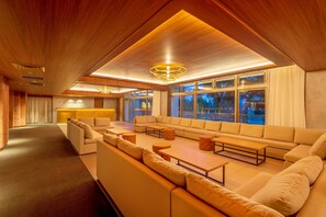 Sala de estar en el lobby