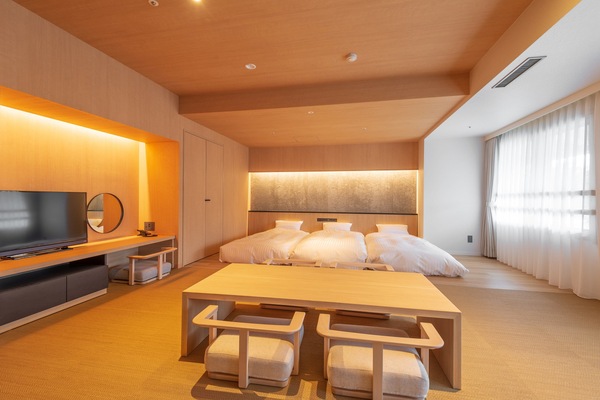 In-room safe, individually decorated, desk, laptop workspace