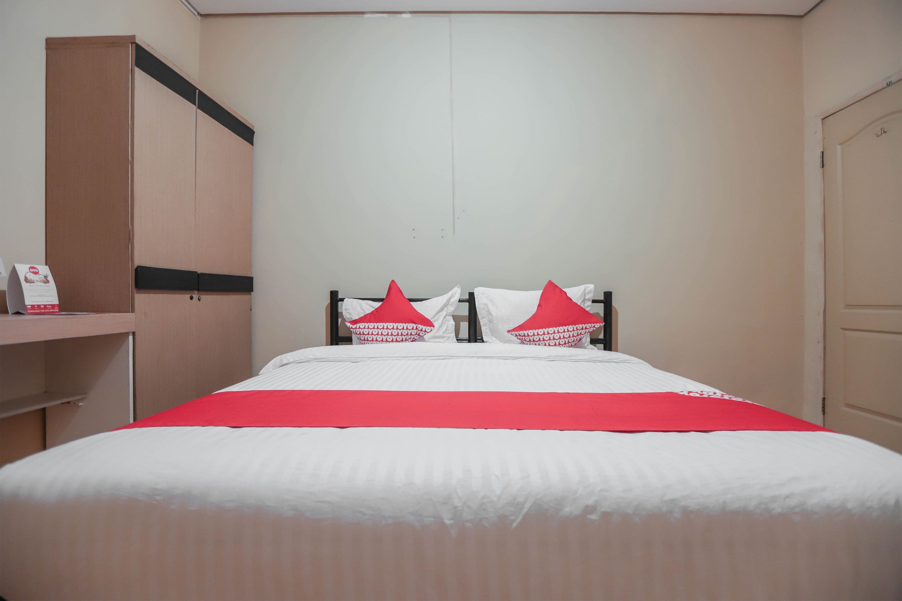 Standard Double Room | Desk, free WiFi, bed sheets